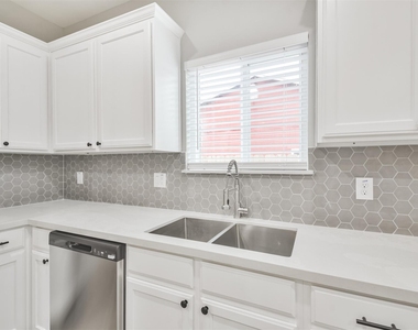 7524 E Maxroy Street - Photo Thumbnail 12