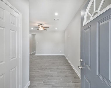7524 E Maxroy Street - Photo Thumbnail 2