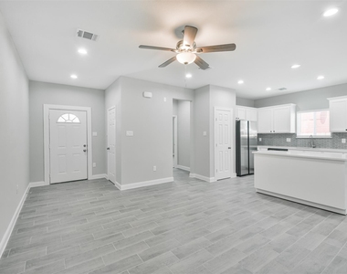 7524 E Maxroy Street - Photo Thumbnail 6
