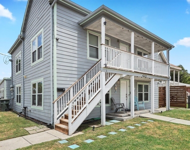 1028 Avenue K - Photo Thumbnail 13