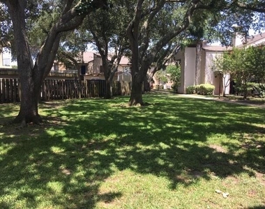 7114 N Holiday - Photo Thumbnail 15