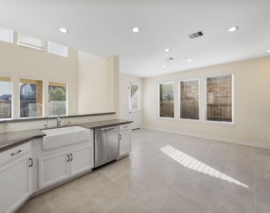 2159 Blossomcrown Drive - Photo Thumbnail 16