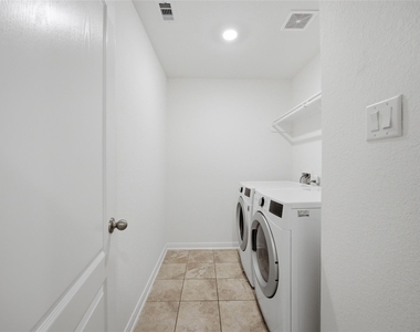 16511 Chill Brook Dr - Photo Thumbnail 9