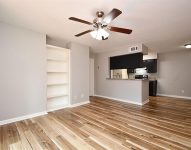 12955 Woodforest Boulevard - Photo Thumbnail 3