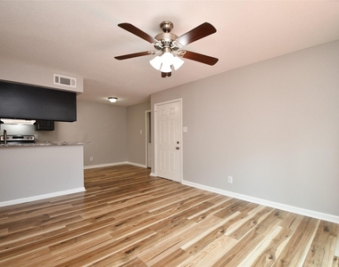12955 Woodforest Boulevard - Photo Thumbnail 2