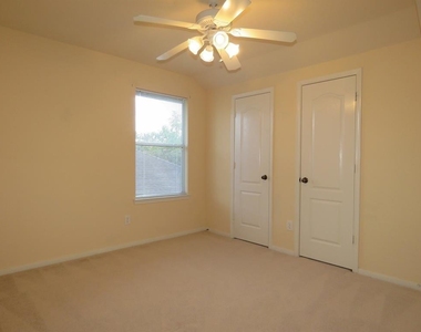 18114 Cabin Green Court - Photo Thumbnail 15