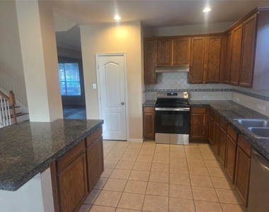 18114 Cabin Green Court - Photo Thumbnail 4