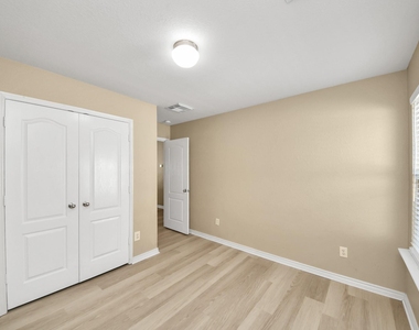 19702 Rippling Brook Lane - Photo Thumbnail 23