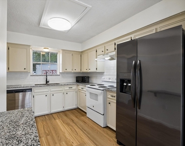 1600 Hazelwood Street - Photo Thumbnail 12