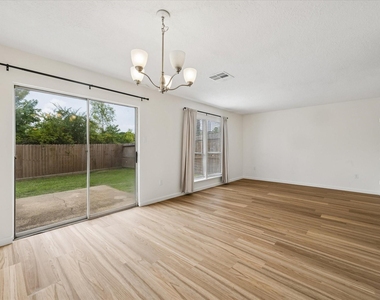 1600 Hazelwood Street - Photo Thumbnail 5