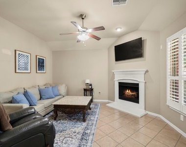 1046 Cedar Lake Court - Photo Thumbnail 9