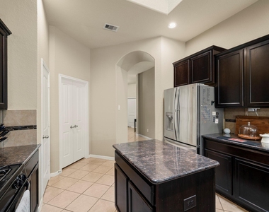 1046 Cedar Lake Court - Photo Thumbnail 8