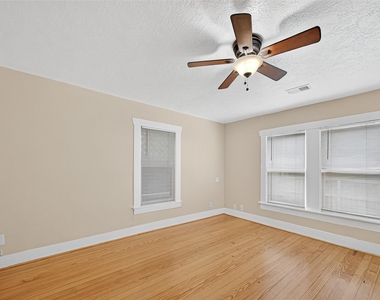 5122 Larkin Street - Photo Thumbnail 13