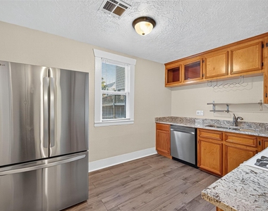 5122 Larkin Street - Photo Thumbnail 8