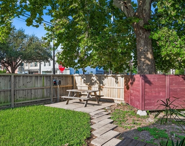 5122 Larkin Street - Photo Thumbnail 24