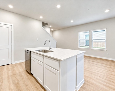 4011 Windy Whisper Drive - Photo Thumbnail 8