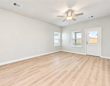 4011 Windy Whisper Drive - Photo Thumbnail 18