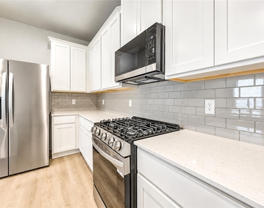 4011 Windy Whisper Drive - Photo Thumbnail 7