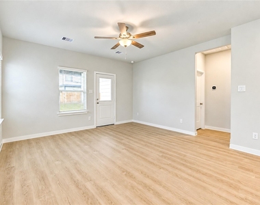 4011 Windy Whisper Drive - Photo Thumbnail 17