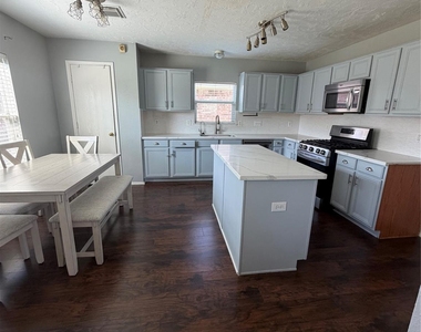 7618 Childersburg Court - Photo Thumbnail 7