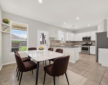20223 Highfield Park Drive - Photo Thumbnail 11