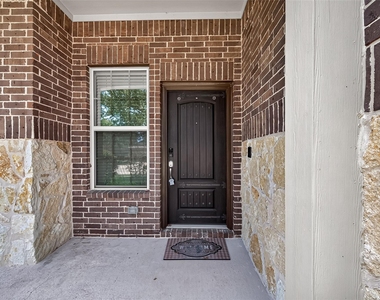 20223 Highfield Park Drive - Photo Thumbnail 2