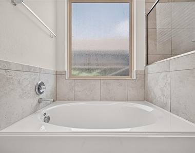20223 Highfield Park Drive - Photo Thumbnail 35