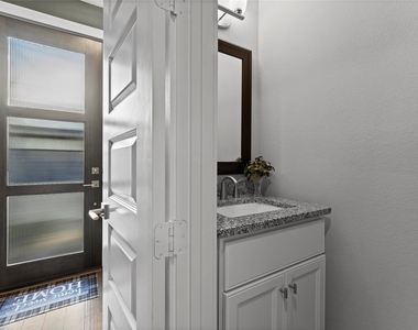 817 Kamano Avenue - Photo Thumbnail 6