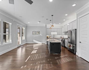 817 Kamano Avenue - Photo Thumbnail 10