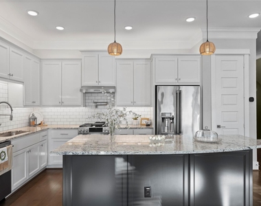 817 Kamano Avenue - Photo Thumbnail 11
