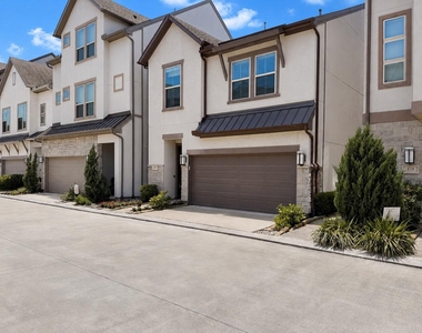 817 Kamano Avenue - Photo Thumbnail 2
