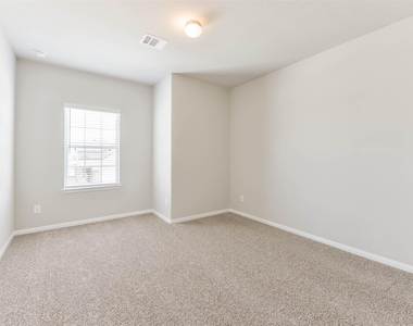 3611 Giorgio Pastel Place - Photo Thumbnail 27