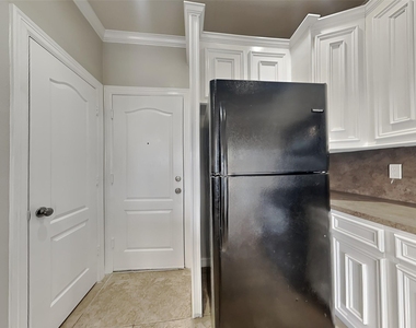 4202 Alvin Street - Photo Thumbnail 2