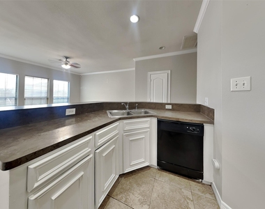 4202 Alvin Street - Photo Thumbnail 3