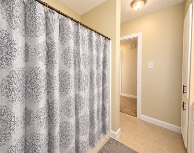2114 S Yorktown Court S - Photo Thumbnail 15