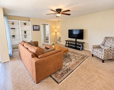 2114 S Yorktown Court S - Photo Thumbnail 2
