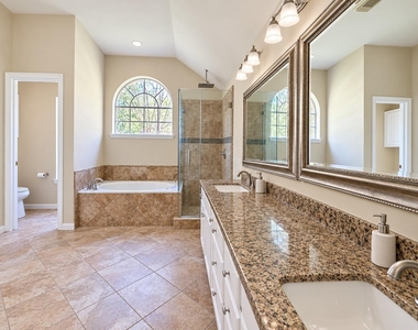 2018 Garden Terrace Drive - Photo Thumbnail 7