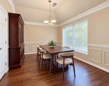 2018 Garden Terrace Drive - Photo Thumbnail 3