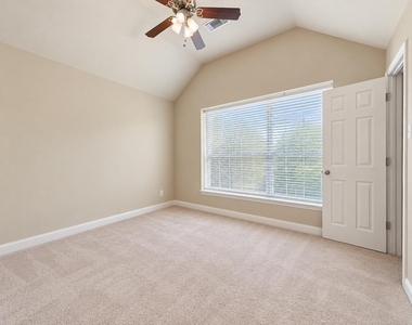 2018 Garden Terrace Drive - Photo Thumbnail 8