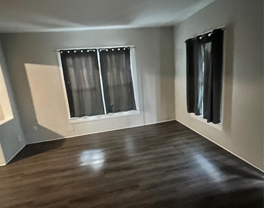 1401 Edison Street - Photo Thumbnail 1