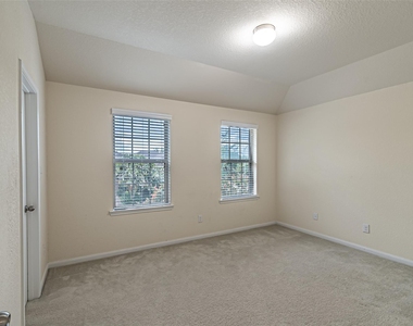 17626 Sauki Lane - Photo Thumbnail 33