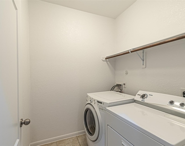 17626 Sauki Lane - Photo Thumbnail 7