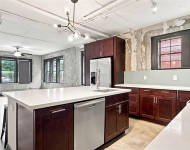 6827 Avenue C - Photo Thumbnail 3