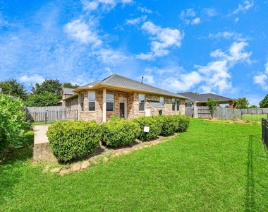 1805 Jasmine Hollow Lane - Photo Thumbnail 39