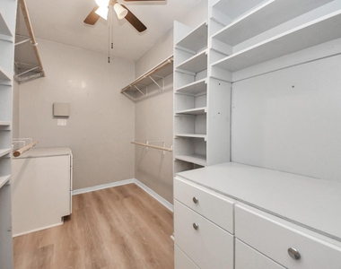 1805 Jasmine Hollow Lane - Photo Thumbnail 19