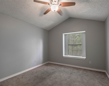 1228 Avenue O - Photo Thumbnail 17