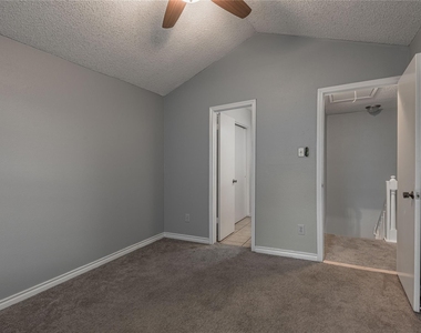 1228 Avenue O - Photo Thumbnail 14