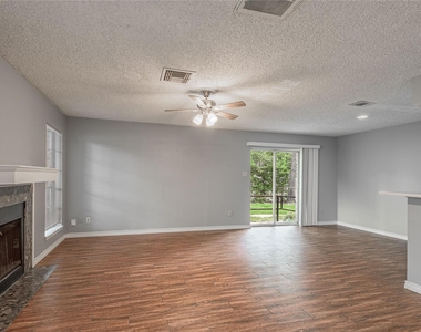 1228 Avenue O - Photo Thumbnail 5