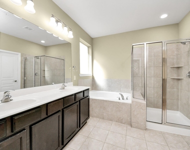 6418 Burgess Heights Lane - Photo Thumbnail 23