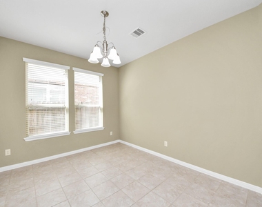 6418 Burgess Heights Lane - Photo Thumbnail 12